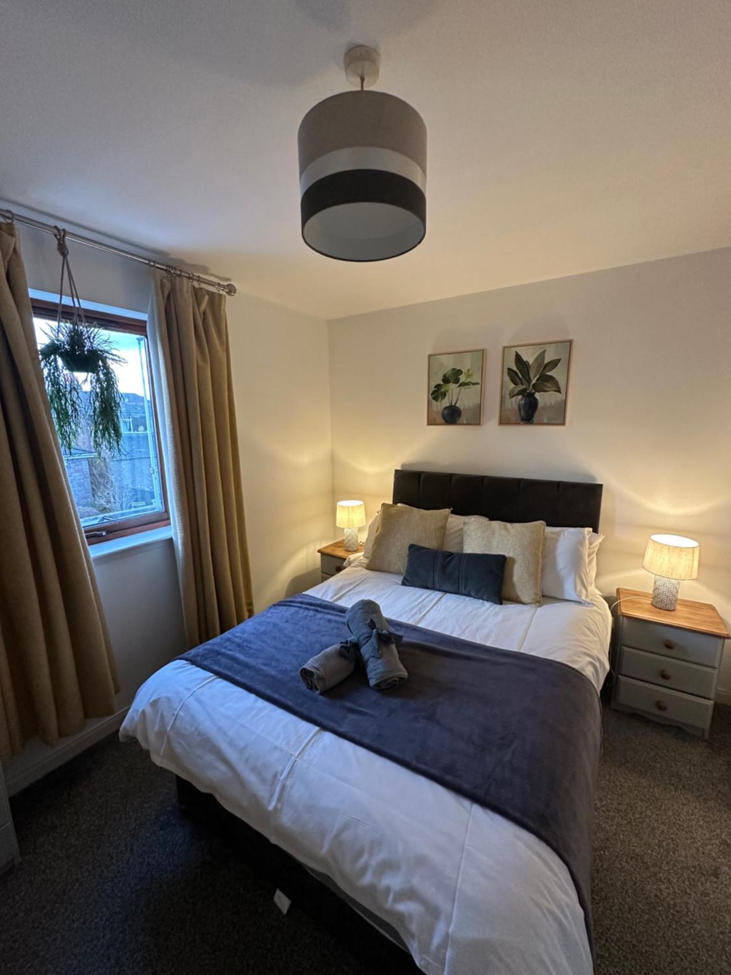 Lovely Modern 2 Bedrom Unit Close To City Center Dalneigh Luaran gambar